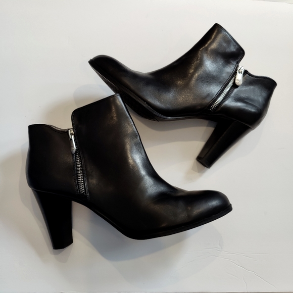 Adrienne Vittadini Shoes - Adrienne Vittadini Thurston Black Boots